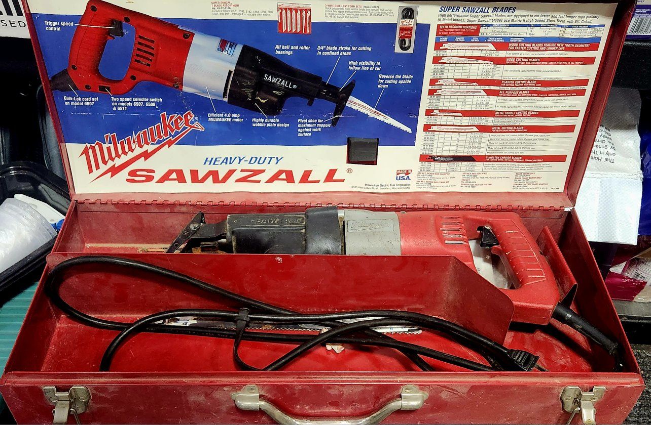 Milwaukee Sawzall - 4 Amp Corded - Great Shape