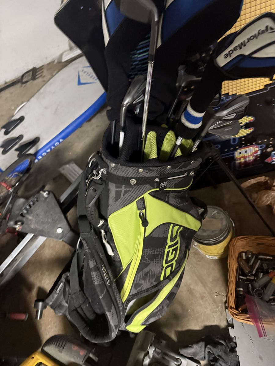 OGIO Golf Bag with left handed TaylorMade Clubs - Complete Set, Excellent Condition
