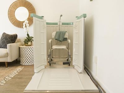 Wheelchair Accessible Shower Bay