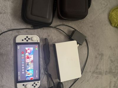 Used-Nintendo Switch OLED/and accessories