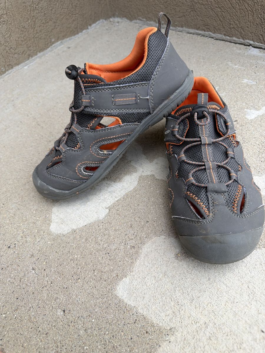 Sonoma Boy's Gray & Orange Water Sandals Bungee Laces Size 5
