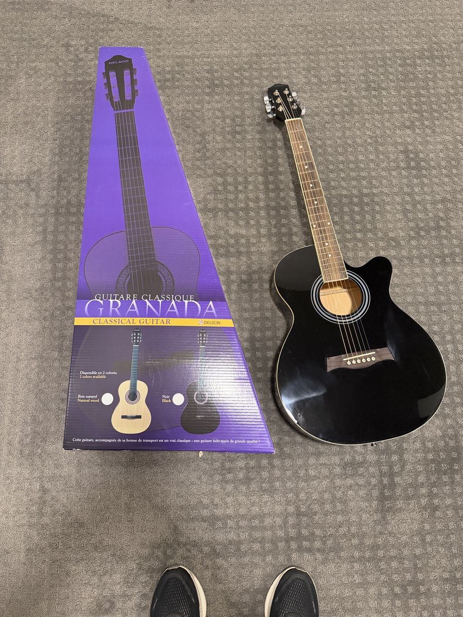 Delson Granada 3/4 Size Black Classical Guitar - New in Box