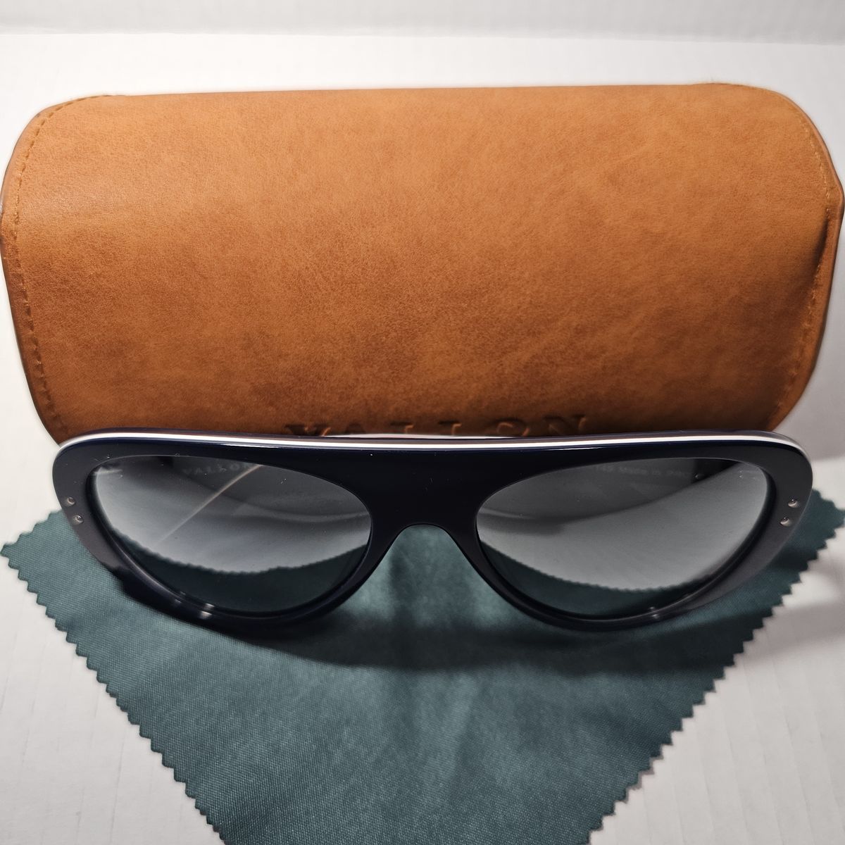 Vallon Navy Blue & White Frame Sunglasses with Case