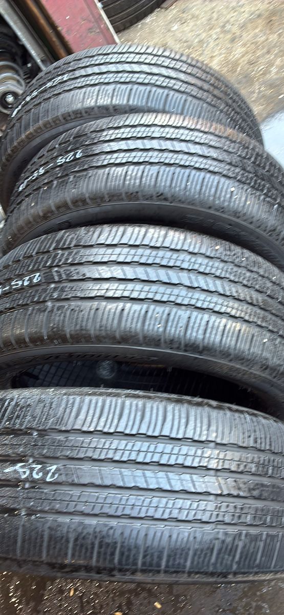 Set of 4 Falken Ziex ZE950 A/S Tires 225/55R18 Used Good Condition 75% tread free install valance 