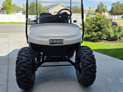 2022 Ezgo 48v Txt 4 seater