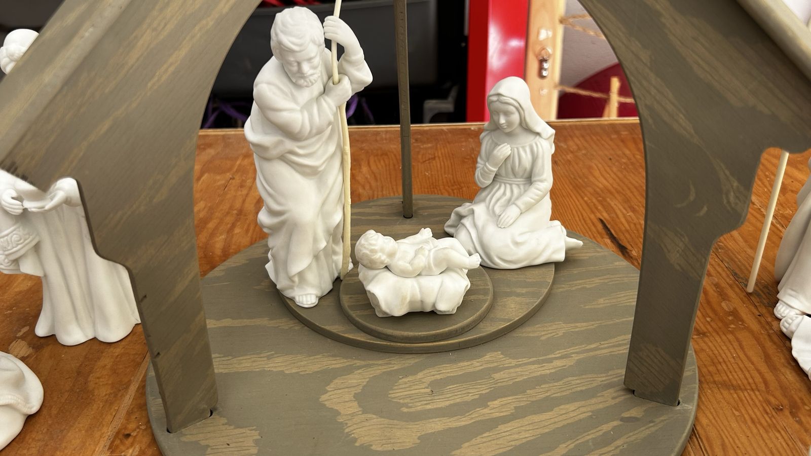 Main image 13