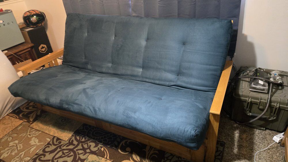 Kodiak Furniture Queen Size Futon W/ Strg Drawers!