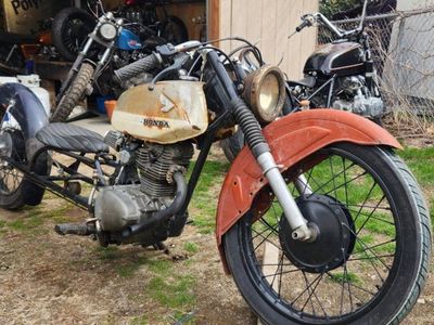 1957 cushman rat 250cc $1200
72 Honda CL 100 $1100