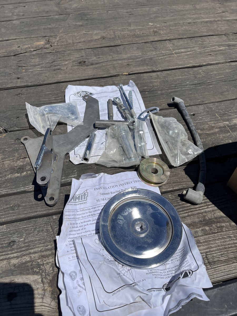 New vintage air small block Chevy AC bracket kit