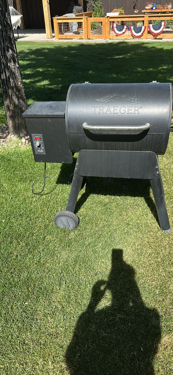 Small Traegar