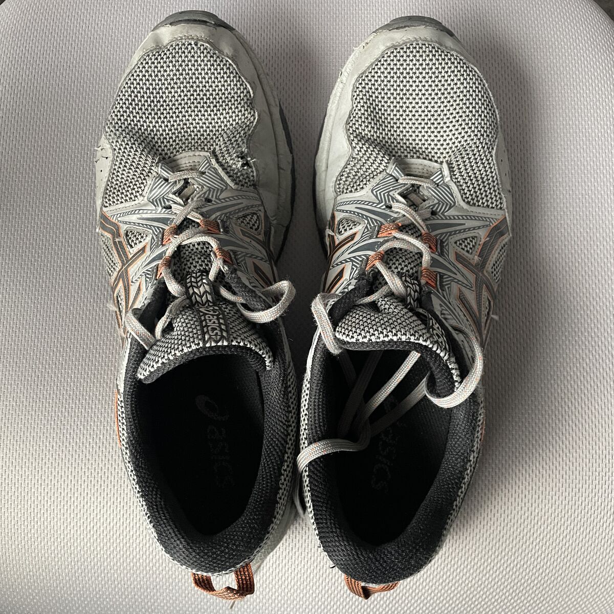 Men's Size 11.5 - Asics Gel Venture 8 Shoes