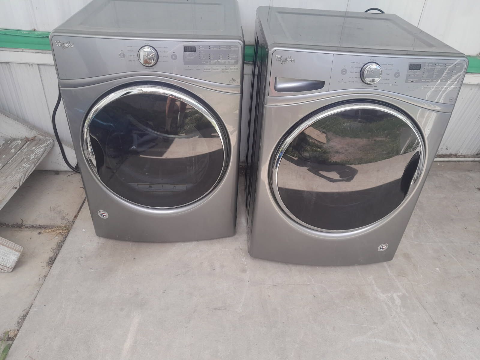 Beautiful Whirlpool Washer and Electric Dryer