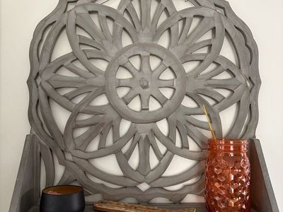 Decorative Hanging Wall Shelf with Hooks