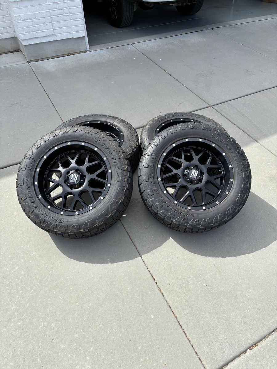 Premium 20" Wheel & Tire Package – Ford F-150 Fitment (6x135)
