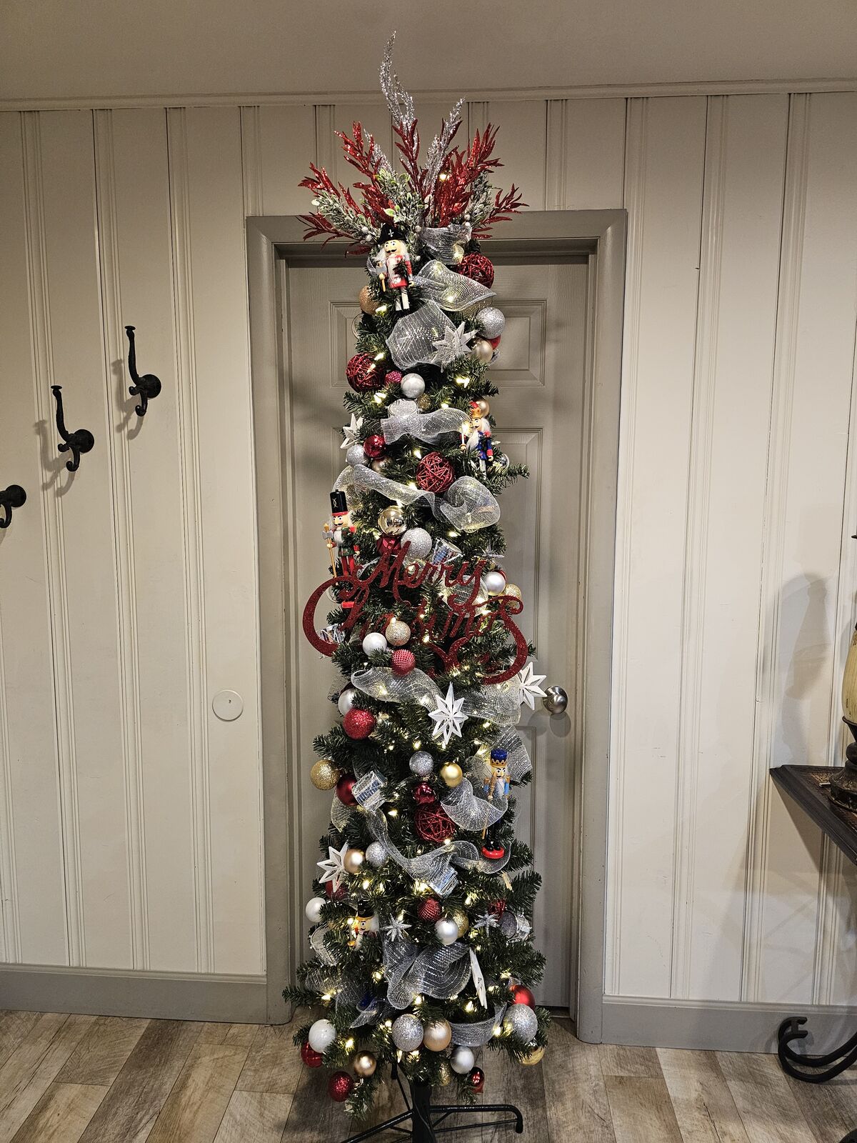 NEW 7FT LED PRELIT NUT CRACKER CHRISTMAS TREE WITH WIRED ON DECORATIONS AND RIBBONS (REMOTE INCLUDED)