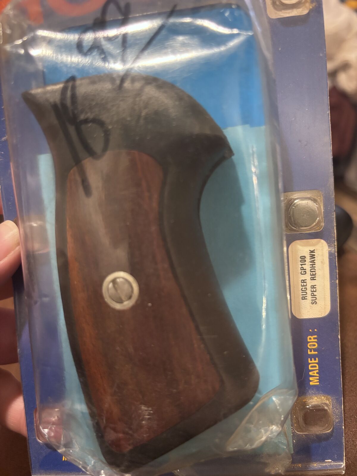 Monogrip revolver stock hogue