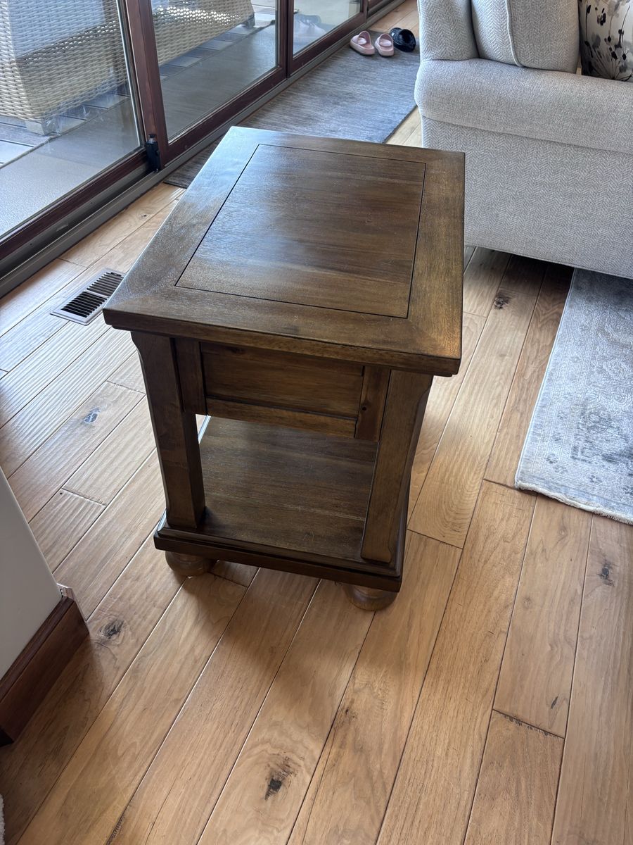 Main image 6