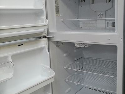 Clean 17 cf Refrigerator~Works Great~90 Day Guarantee