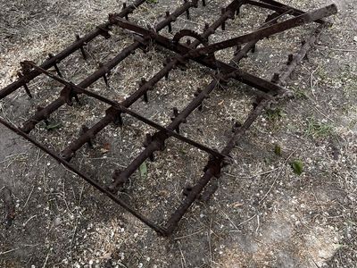 Adjustable land tiller.