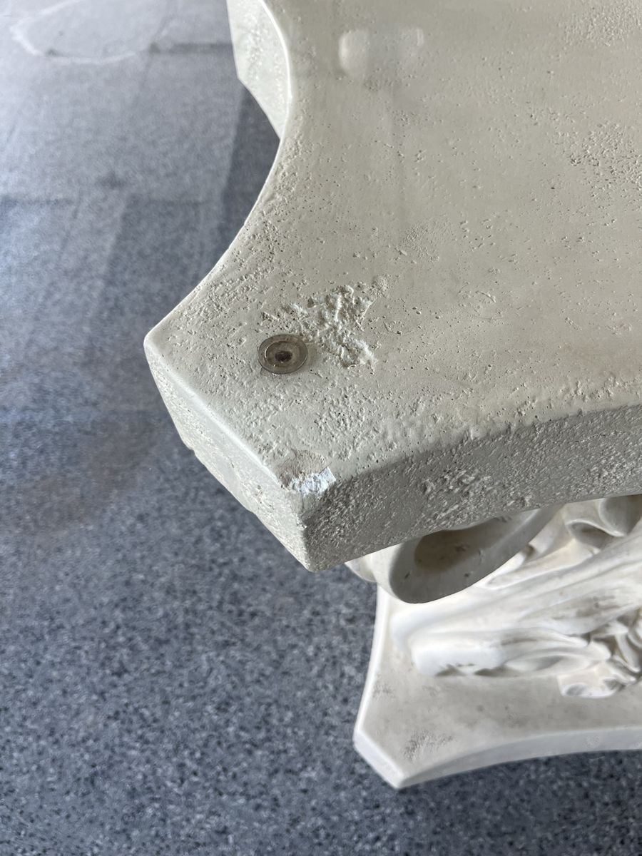 Main image 7