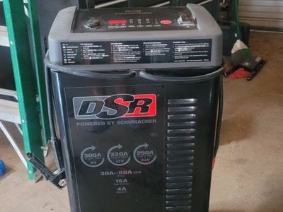 Schumacher DSR Pro Series Battery Charger + Engine Starter