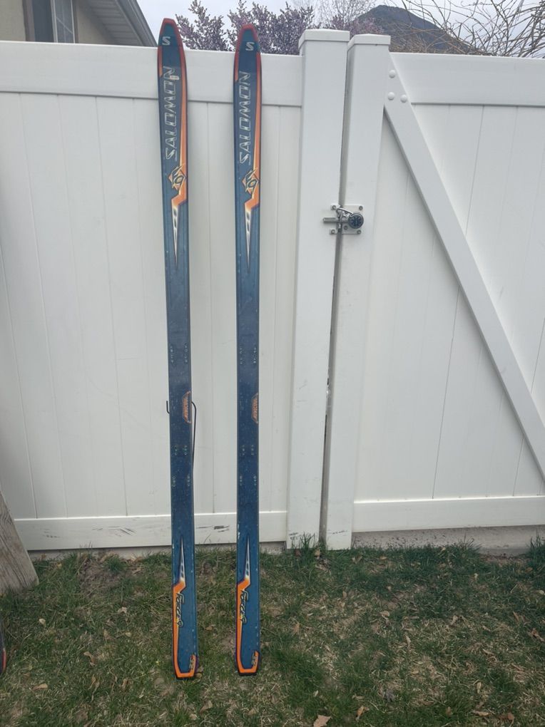 SKis Salomon