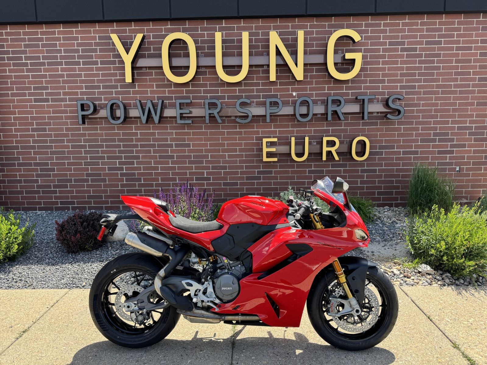 2026 Ducati Panigale V2