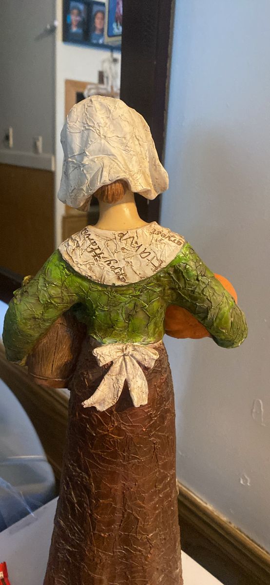 Main image 4