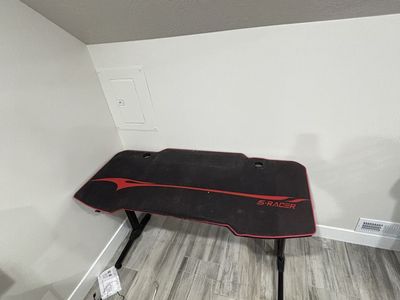 S racer desk