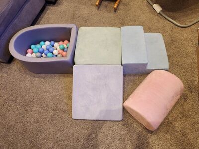 Foam Block Set & Ball Pit