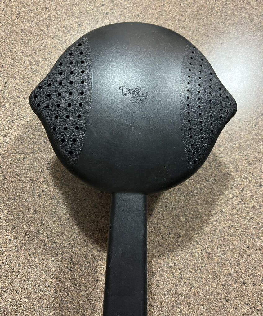 Small Pampered Chef Micro Cooker