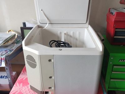 Iglo 12 volt cooler