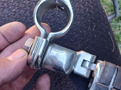 Foot pegs