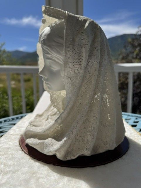 Main image 10