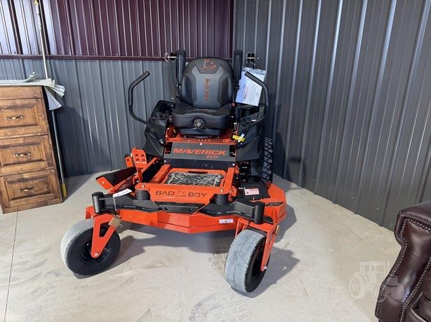 2026 BAD BOY MAVERICK HD 5400 Lawn Mower