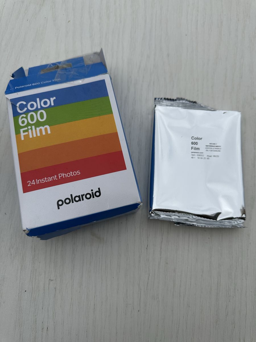 Polaroid color 600 film