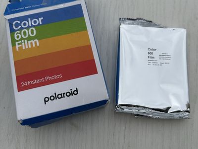 Polaroid color 600 film