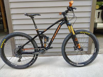 Carbon frame full/dual suspension mountain bike for sale