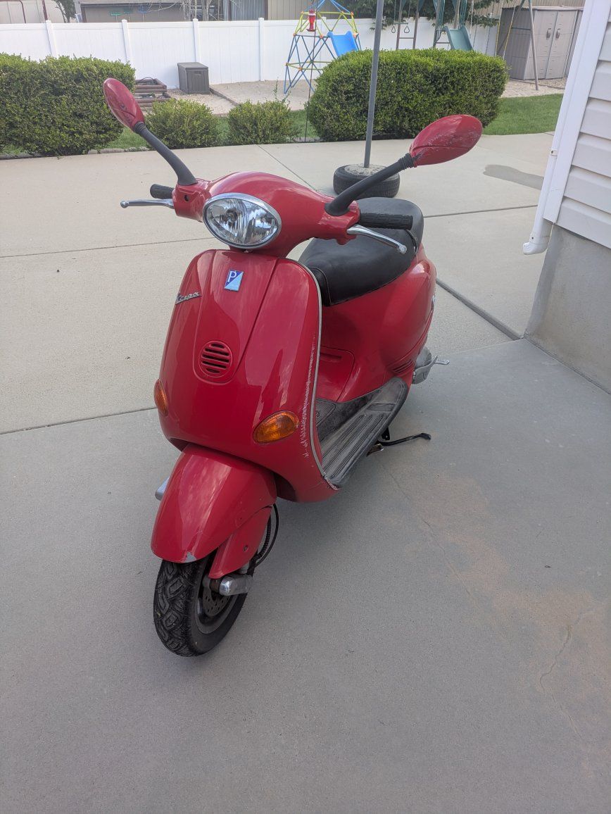 Vespa ET4