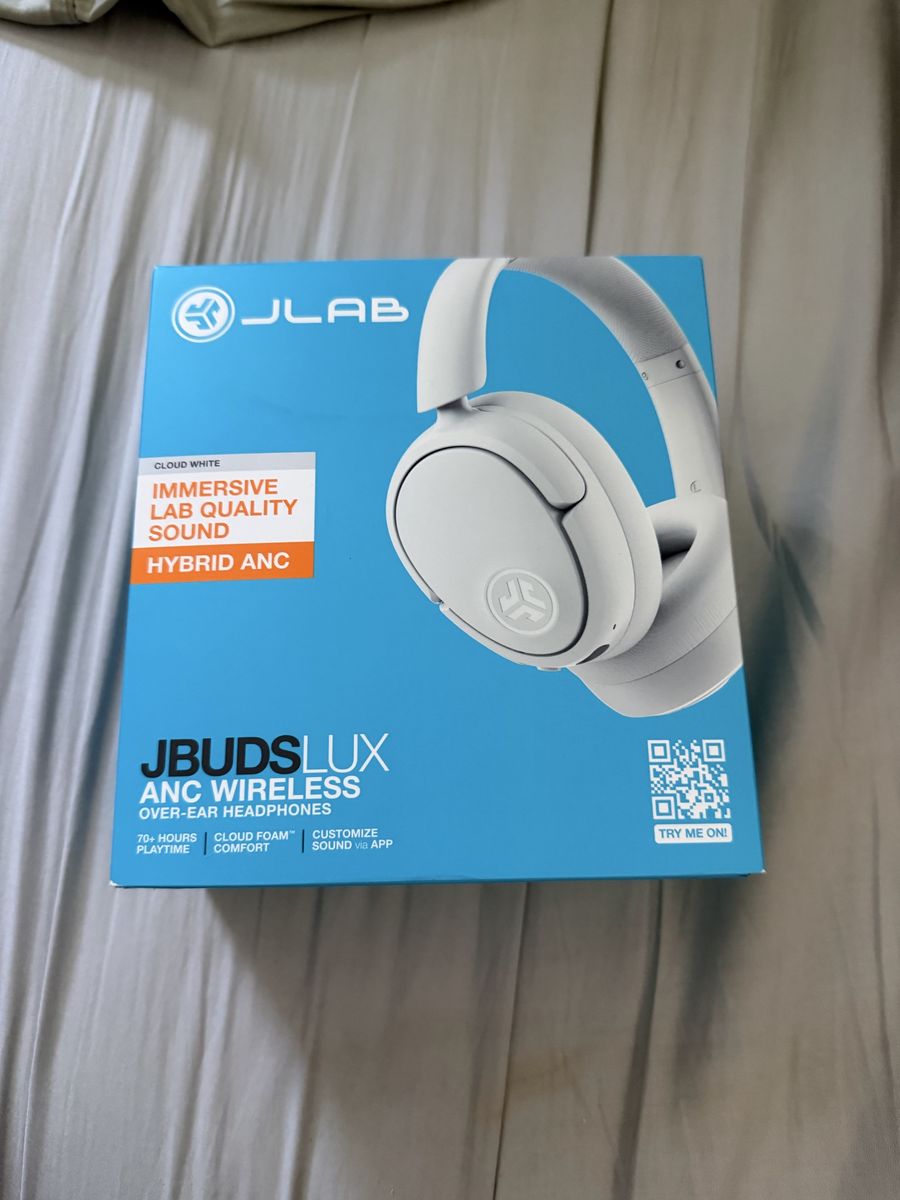 JLab Jbuds lux