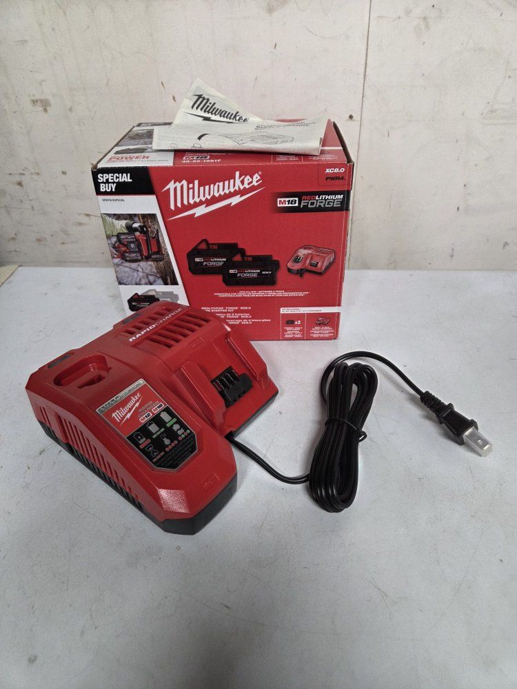Milwaukee M12/M18 Rapid Charger (48-59-1808) for REDLITHIUM FORGE & M18 Batteries