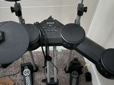 Simmons SD100 Electronic Drum Set - Compact Digital Kit with Pedals