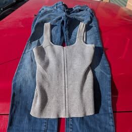 White House Black Market (WHBM) 2-Piece Set - Slim boot cut Pants & Crop Top - Small