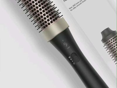 BRAND NEW Disstar Heated Round Brush