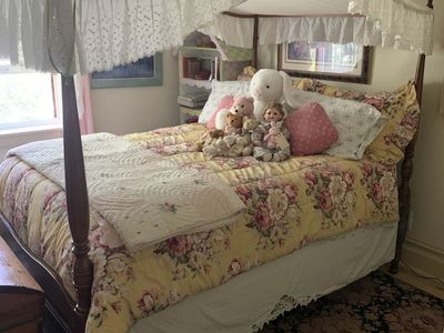 Canopy Bed ,Perfect For A Princess