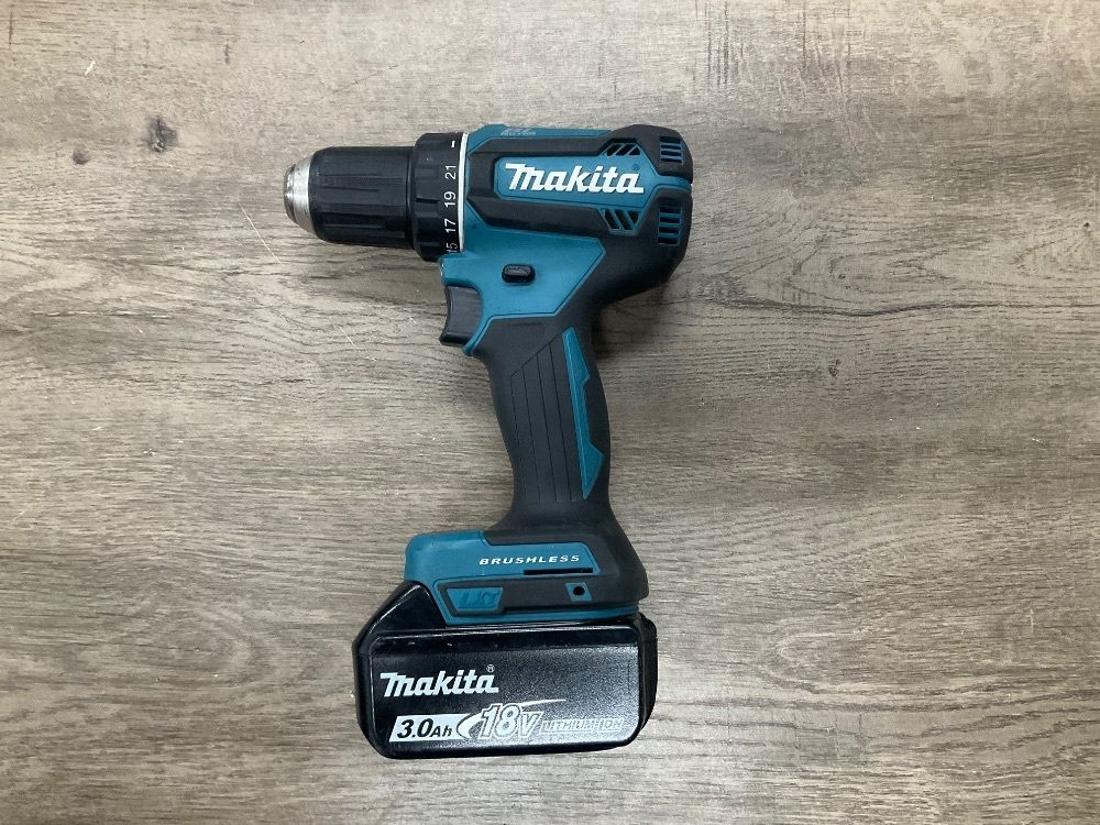 MAKITA DRILL XFD13 WITH 3.0 BATTERY