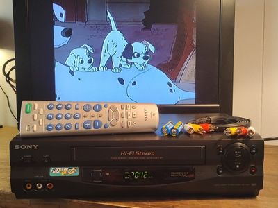 Sony VCR VHS video cassette player with remote