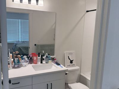 Female Roommate wanted for 2 Bed 2.5 Bath Townhouse