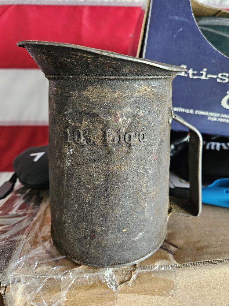 Vintage Antique Metal Liquid Pitcher Measure Cup 1 Qt Liq'd