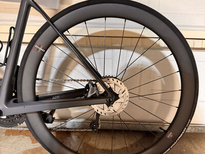 BMC SLR01 Carbon Road Bike + Reserve Carbon Wheels